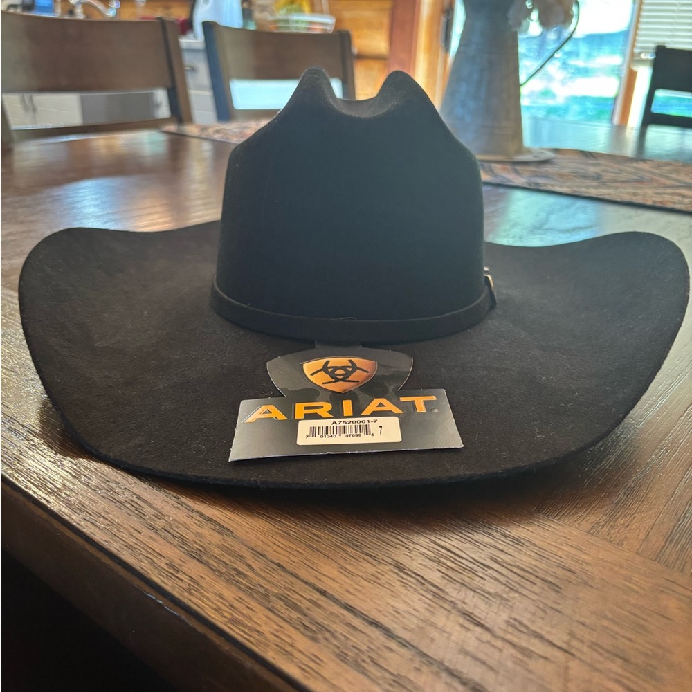 NWT premium wool ariat cowboy hat